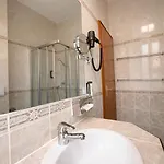 Hotel Porta Nigra Victus *