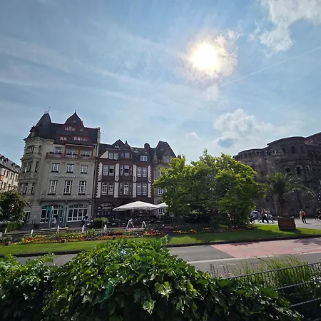 Hotel Porta Nigra Victus