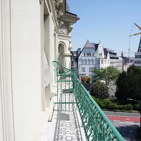 Porta Nigra Victus Hotel *