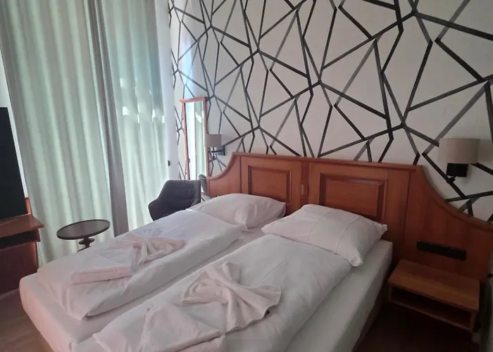 Porta Nigra Victus * Trier